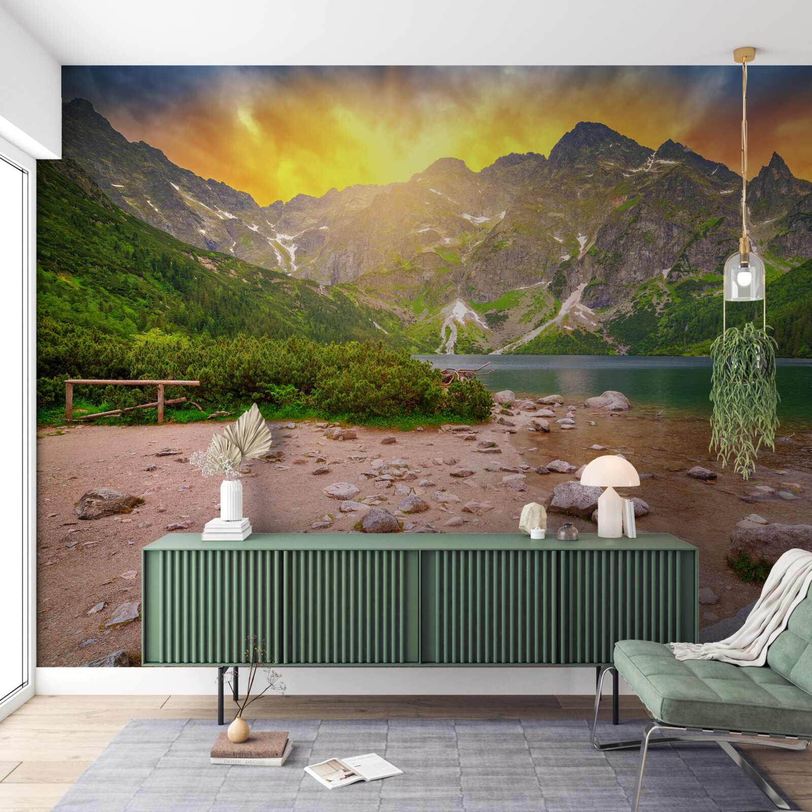 Fototapeten Die untergehende Sonne, die hinter dem See in den Tatra -Bergen abfällt