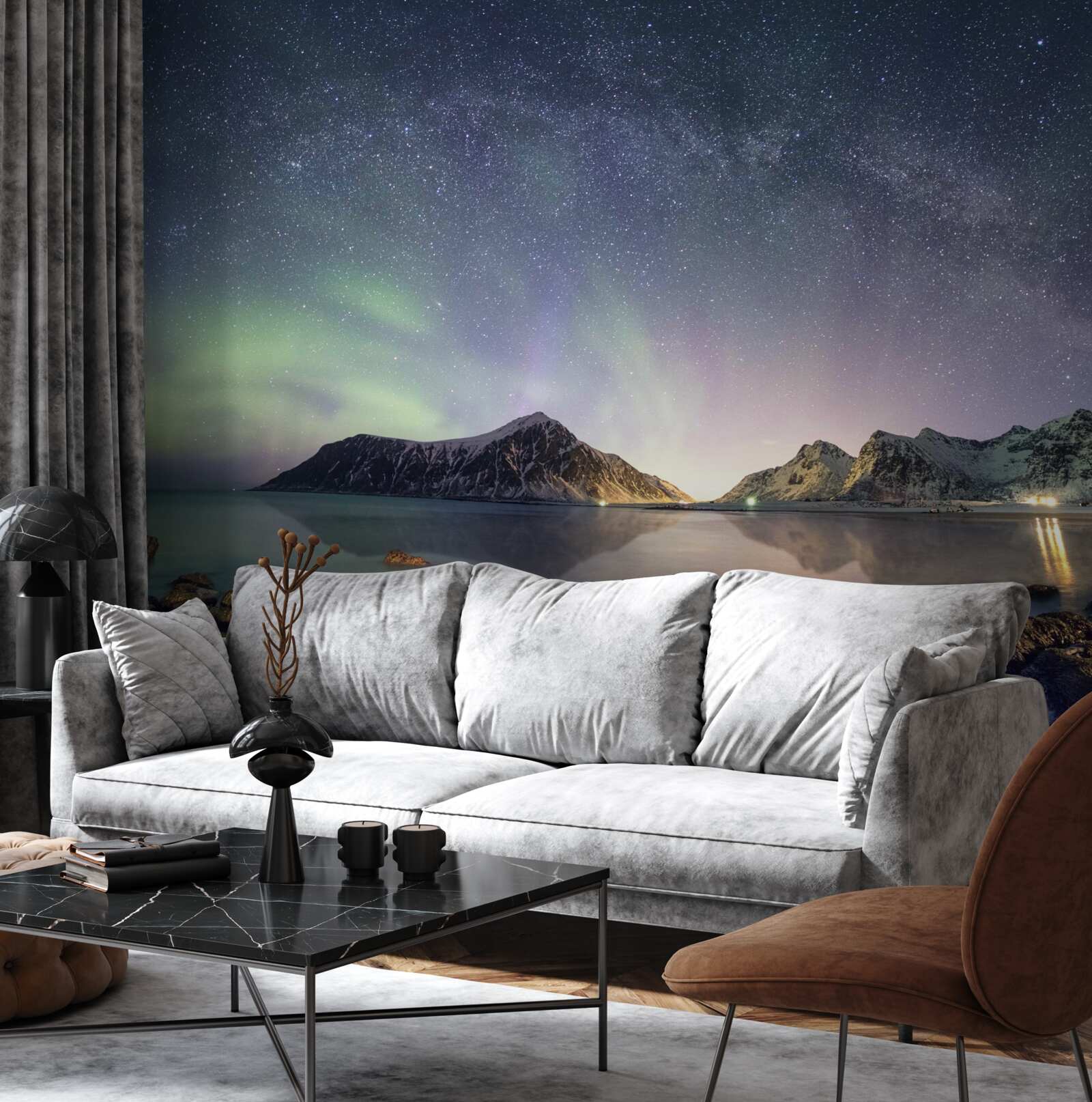 Fototapeten Nachthimmel mit Sternen dekoriert und von einer polaren Aurora beleuchtet