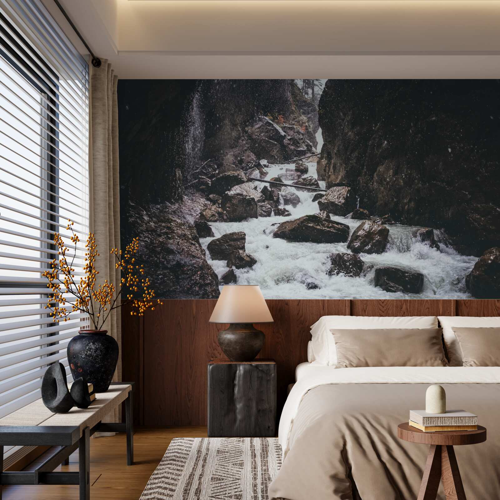Fototapeten Es gibt einen majestätischen Bergwasserfall zwischen den Felsen