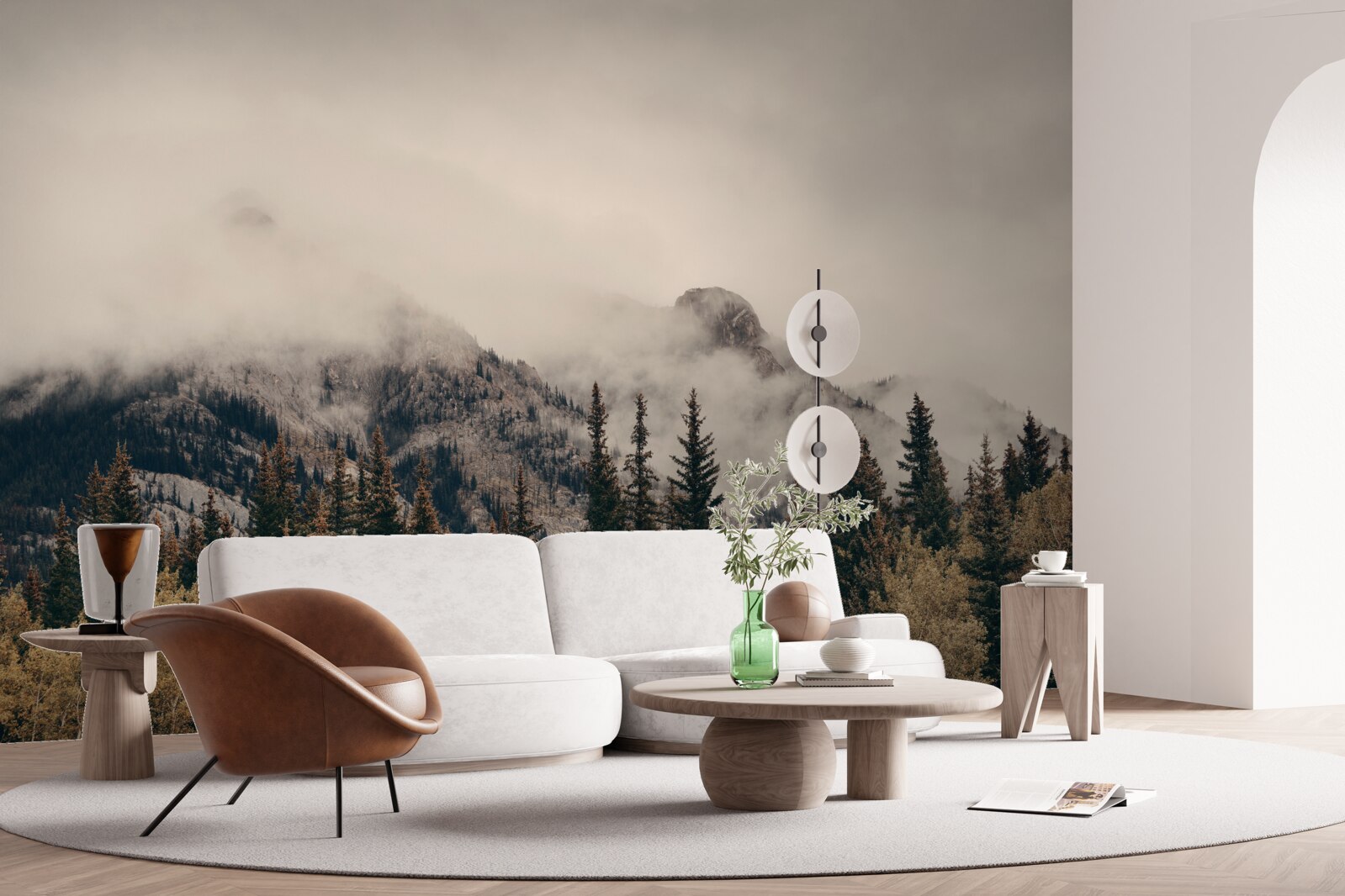 Fototapeten Die hohen Berge sind mit Nebel bedeckt