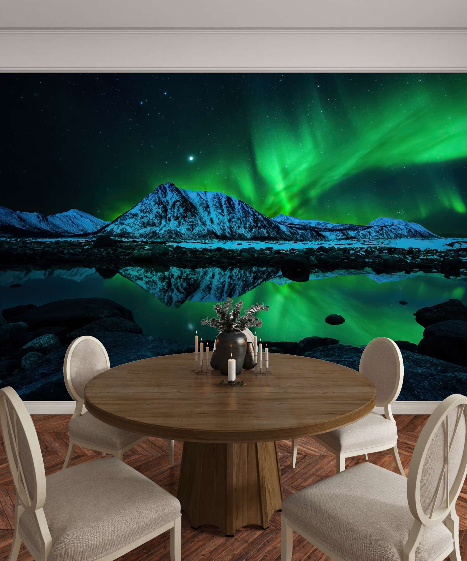 Fototapeten Erstaunliche polare Auroras am Meer