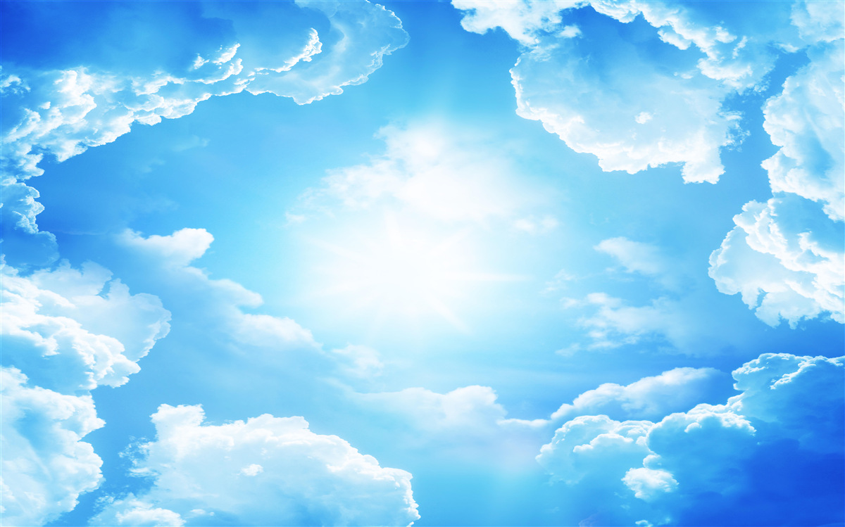Fototapeten Der faszinierende Himmel hellt die helle Sonne auf