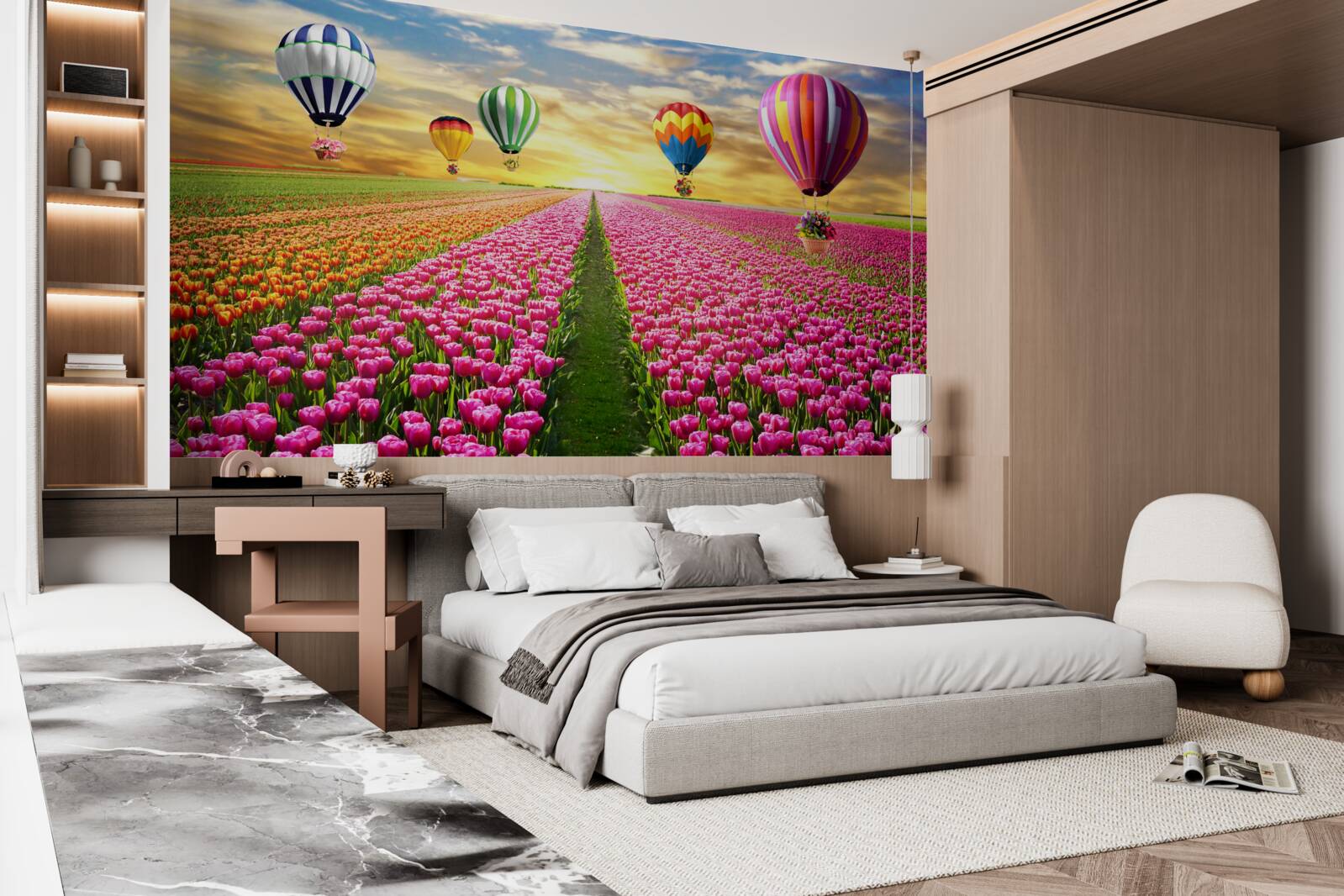 Fototapeten Kugeln, die über dem Feld der Tulpen steigen