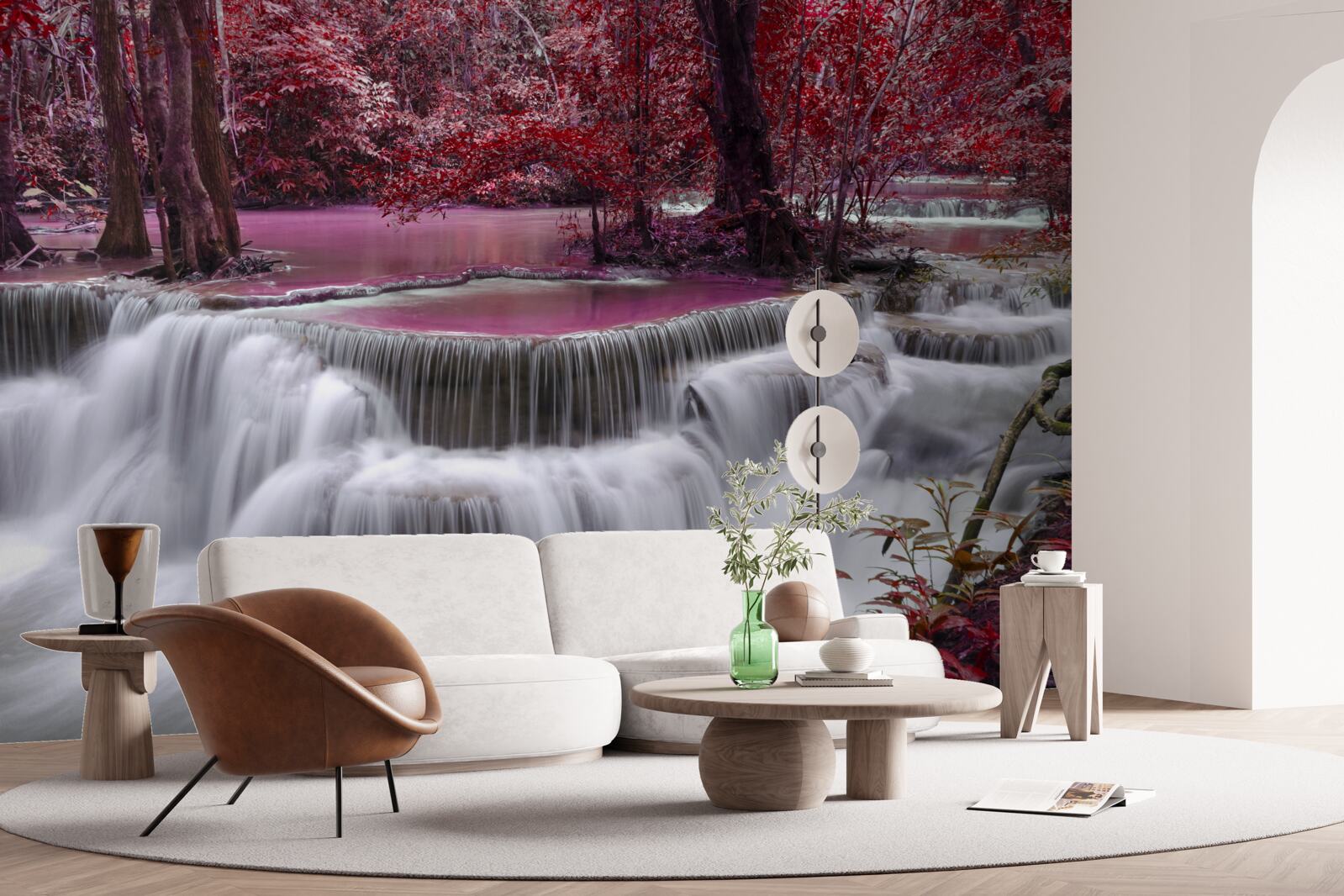 Fototapeten Herbstwasserfall im Wald in roten Farben