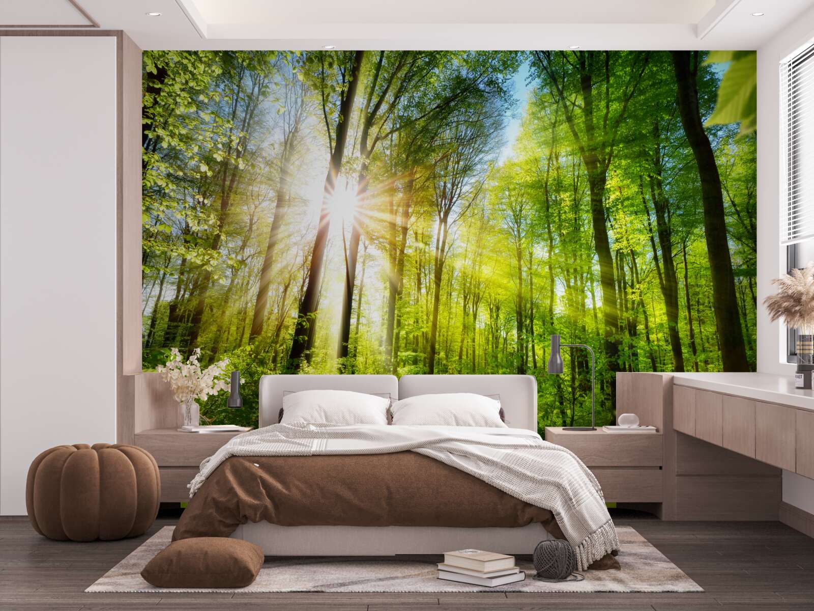 Fototapeten Morgenstrahlen der Sonne im grünen Wald