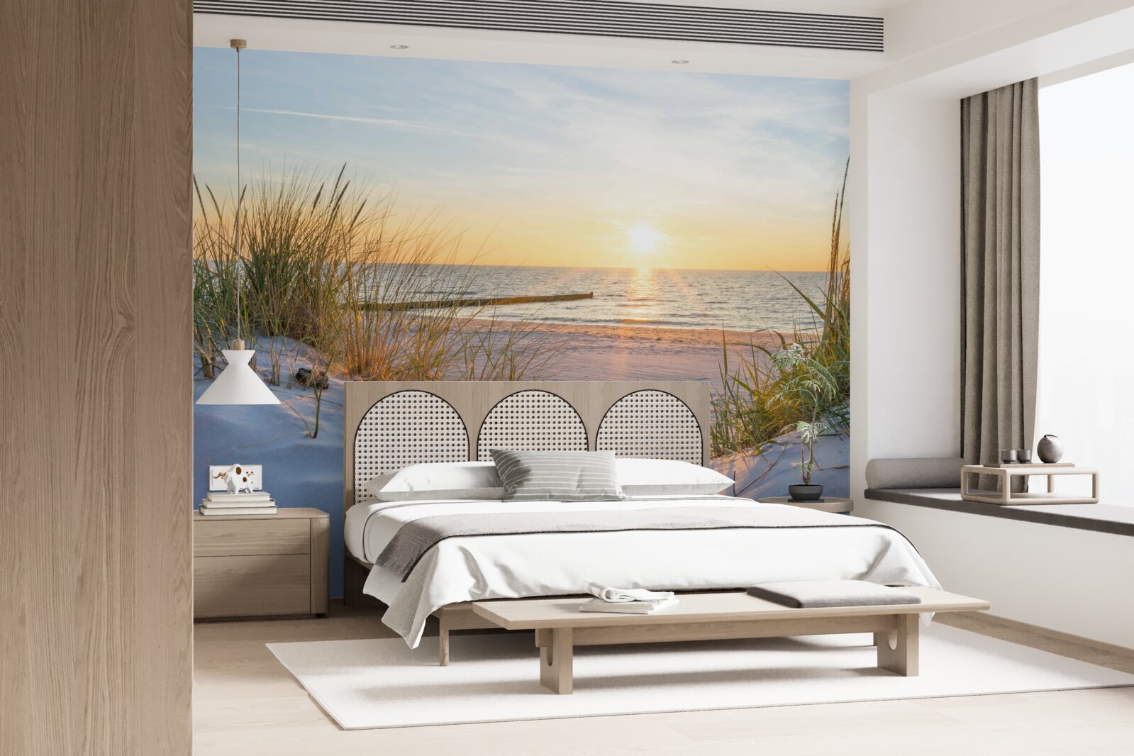 Fototapeten Der Sandstrand ist mit grünem Gras dekoriert