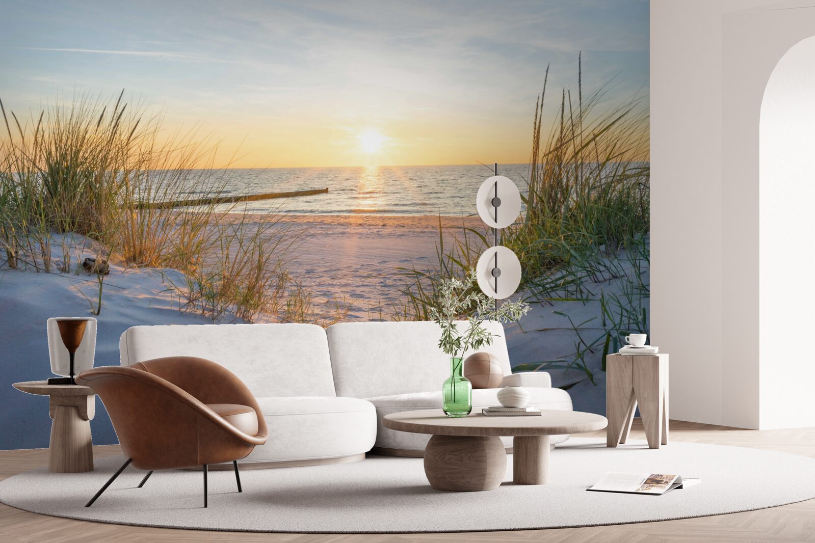 Fototapeten Der Sandstrand ist mit grünem Gras dekoriert