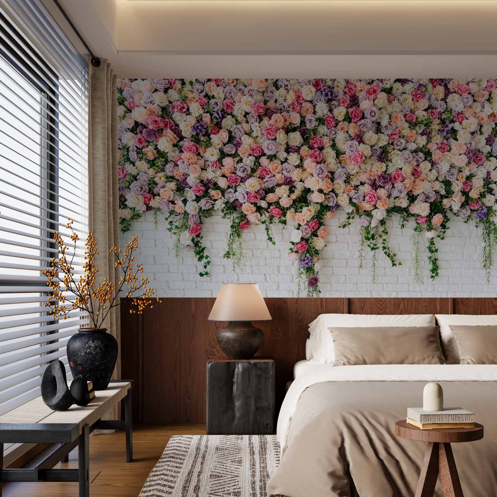 Fototapeten Ziegelmauer mit Blumen eines Rosenbusches dekoriert