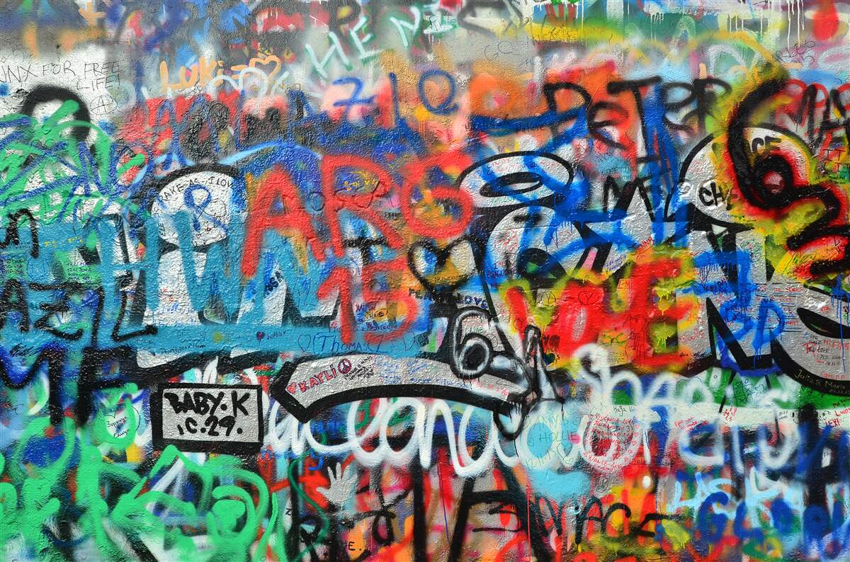 Fototapeten Mit Graffiti dekorierte Wand