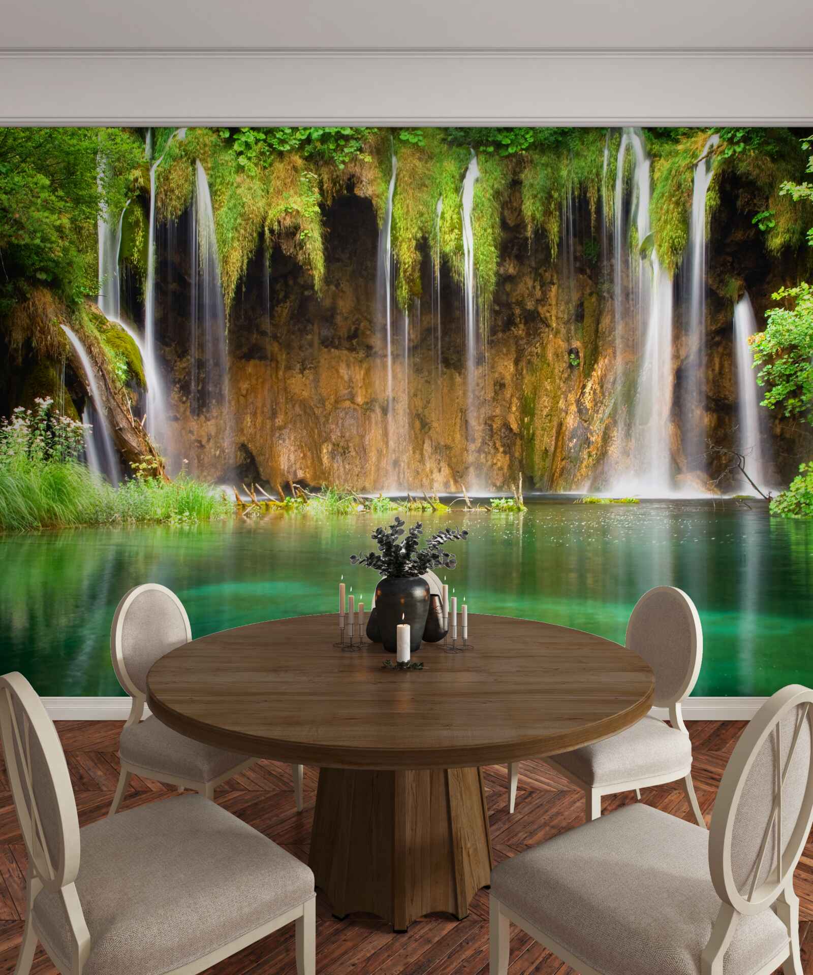 Fototapeten Ein charmanter Wasserfall in den Bergen
