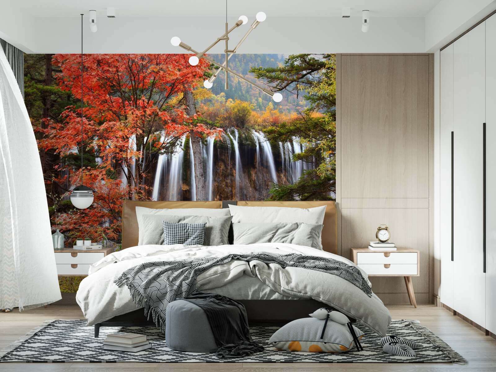 Fototapeten Wald in der Nähe des starken Wasserfalls im Herbst
