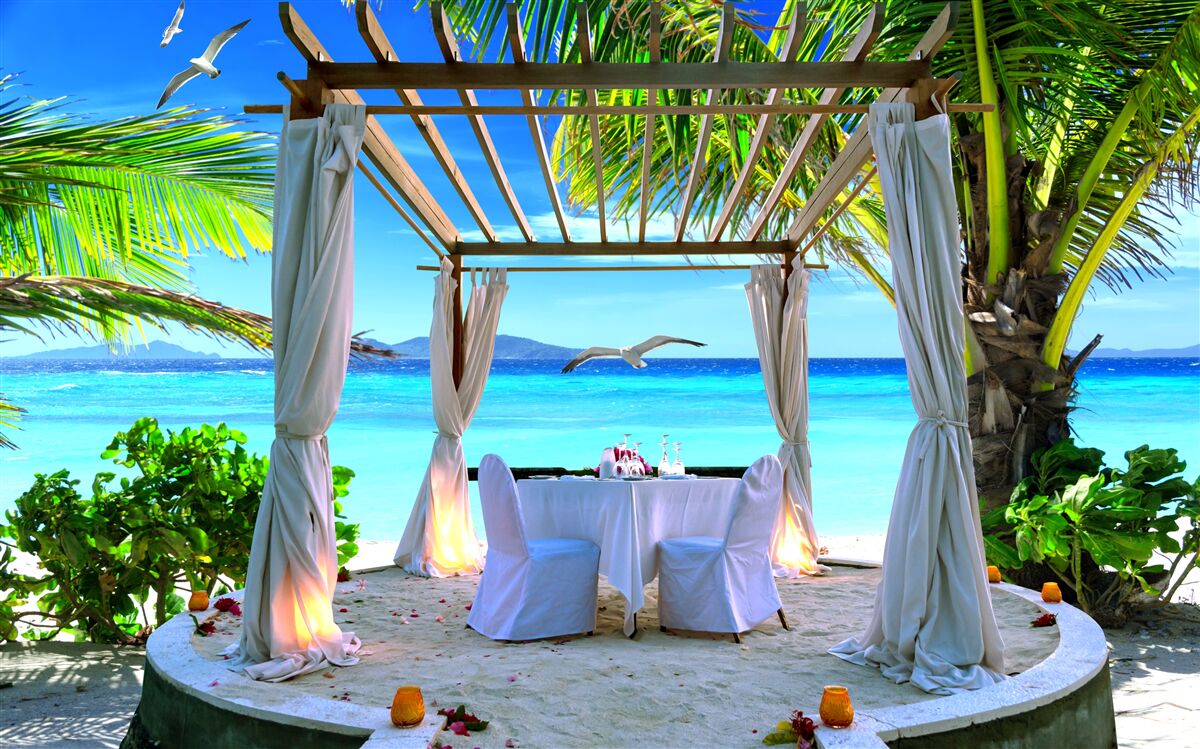 Fototapeten Strandtisch