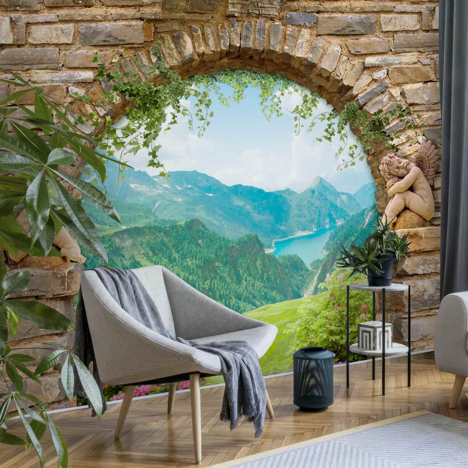 Fototapeten Alter Steinbogen mit dem Bild der Engel und einem Panorama der Berge