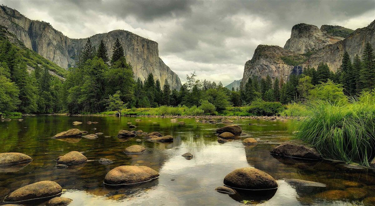 Fototapeten Immer noch die Oberfläche des Berges Lake