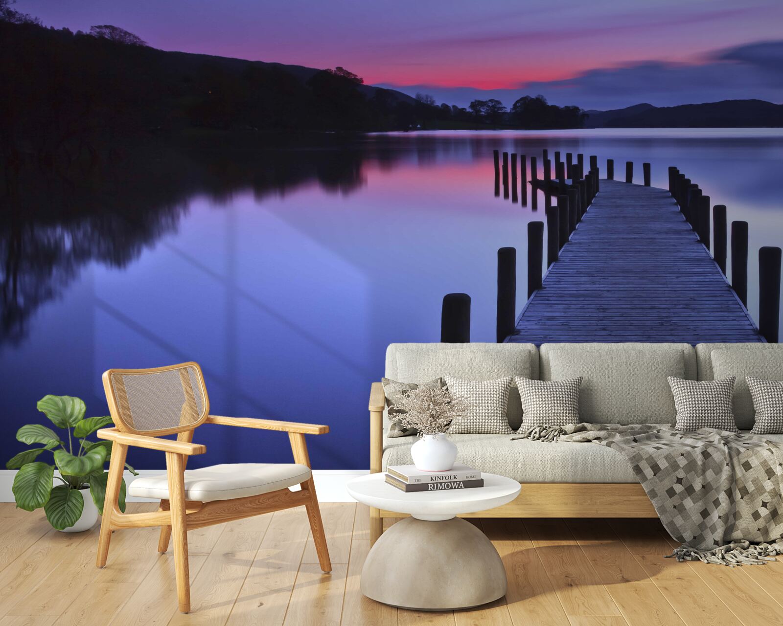 Fototapeten Pier in der Nähe des Sees in den Bergen im Morgengrauen