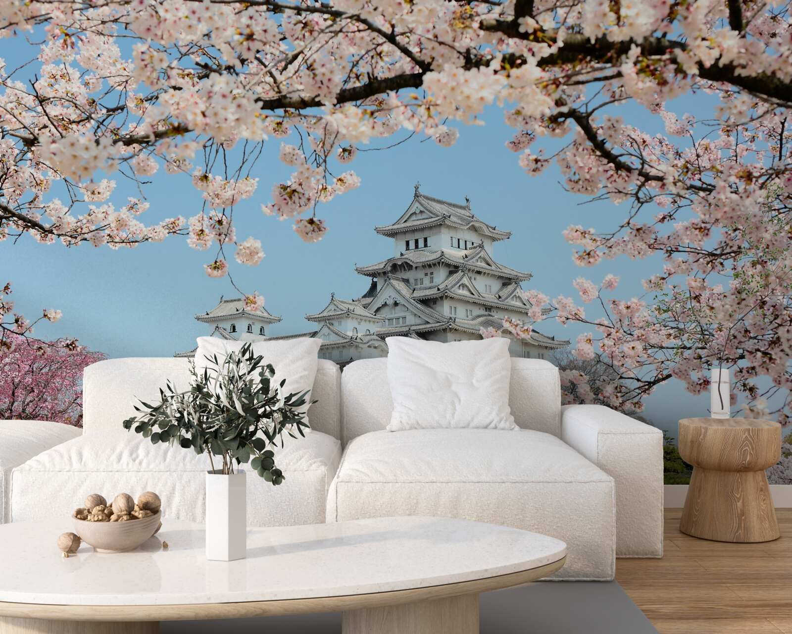 Fototapeten Altes japanisches Haus mit einer blühenden rosa Sakrah