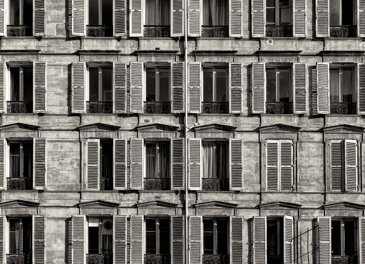 Fototapeten Fensterdiffusoren in der Schwarz -Weiß -Palette