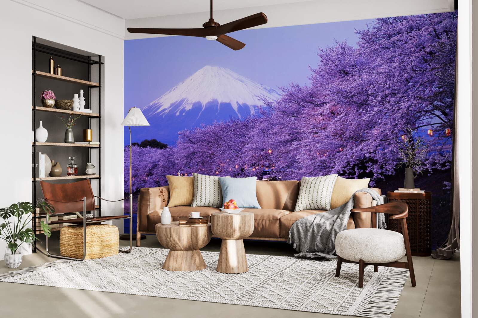 Fototapeten Bäume mit blühenden lila Blüten vor dem Hintergrund des Fuji -Berges