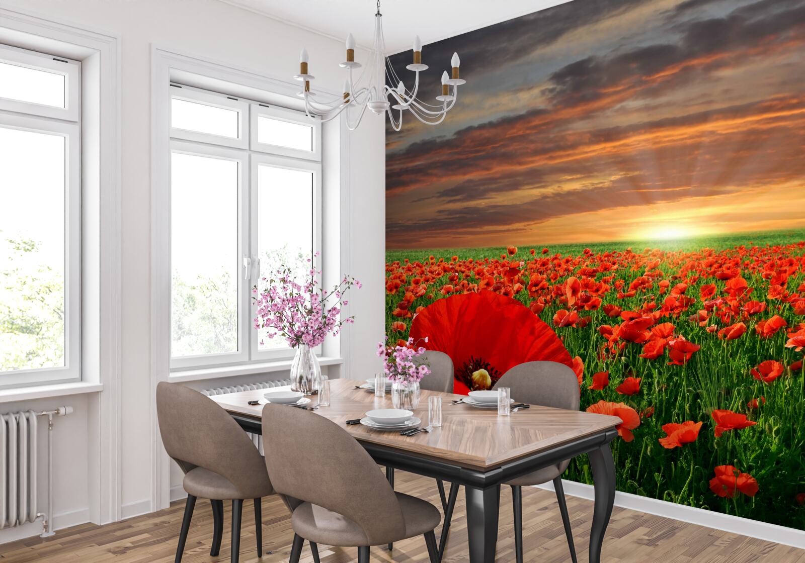 Fototapeten Der Sonnenuntergang verschwindet gegen das Feld der roten Mohnblumen
