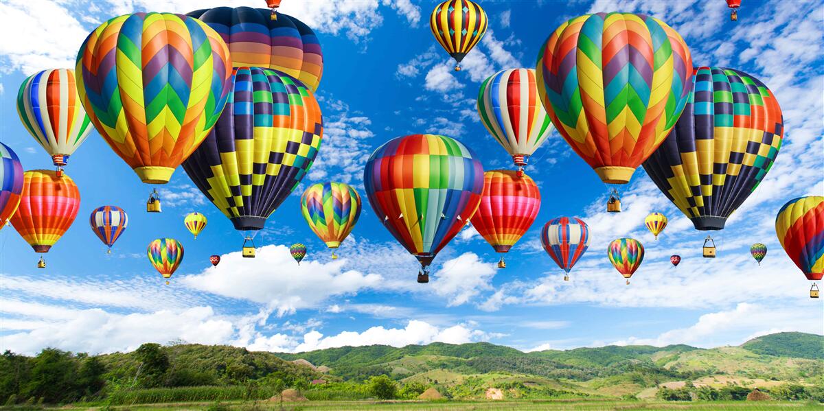 Fototapeten Ballon Prozession aller Farben