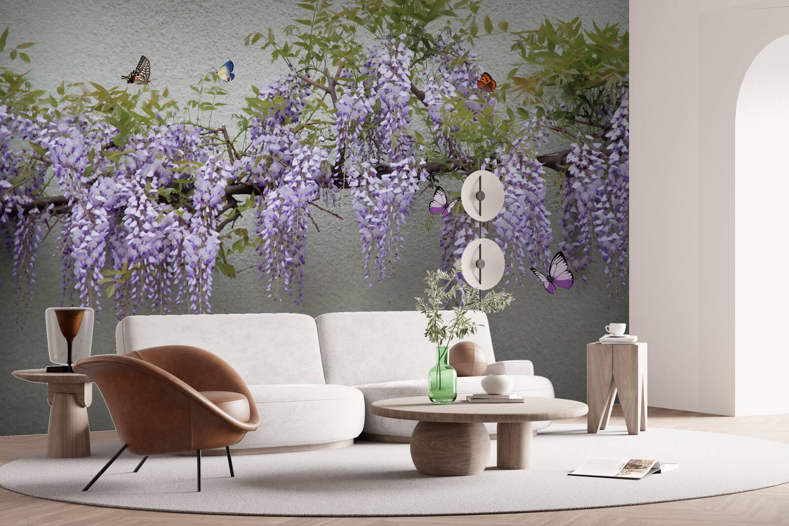 Fototapeten Zweig mit lila Blüten und flatterenden Schmetterlingen