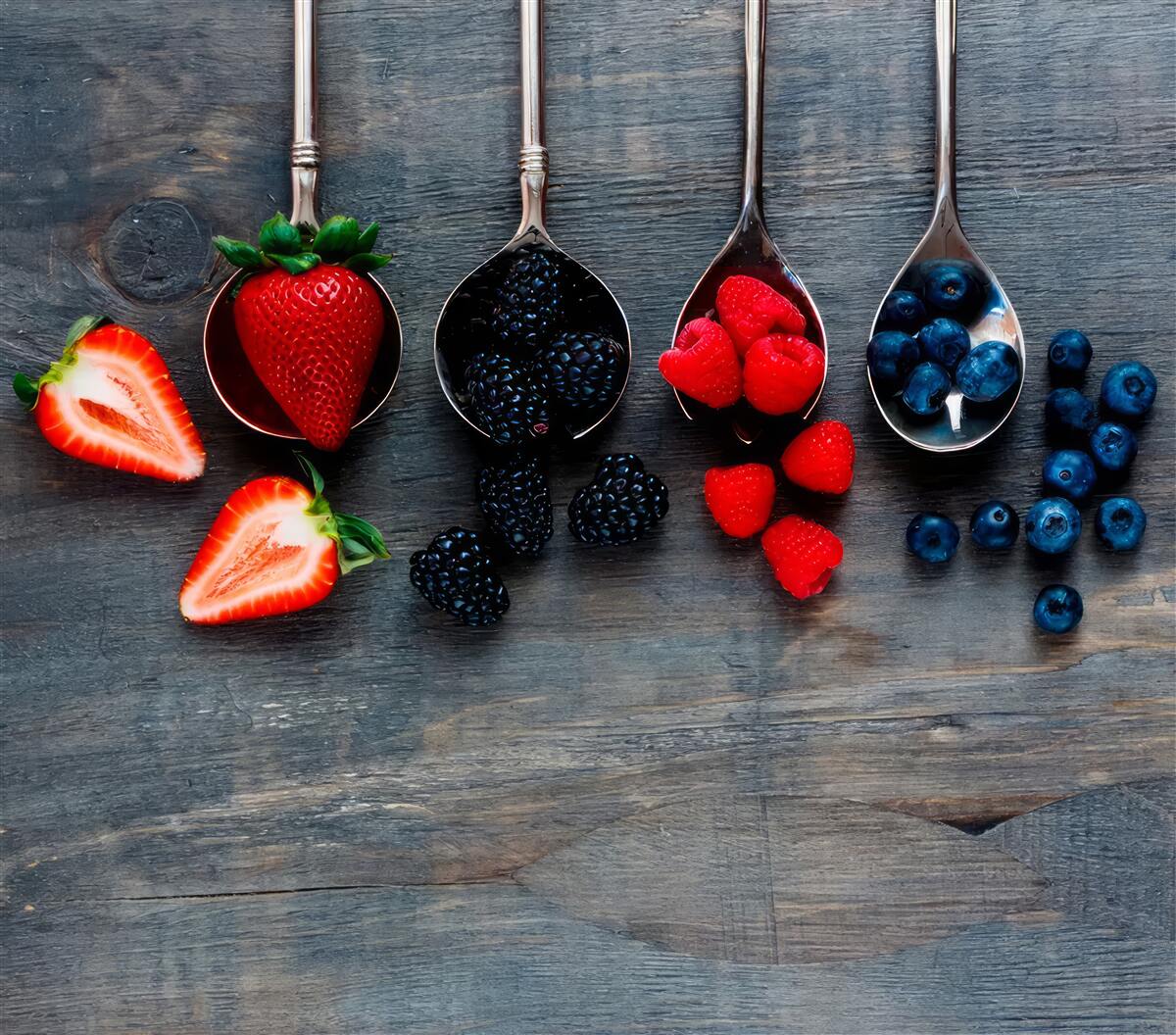 Fototapeten Eimer mit Blaubeeren gefüllt