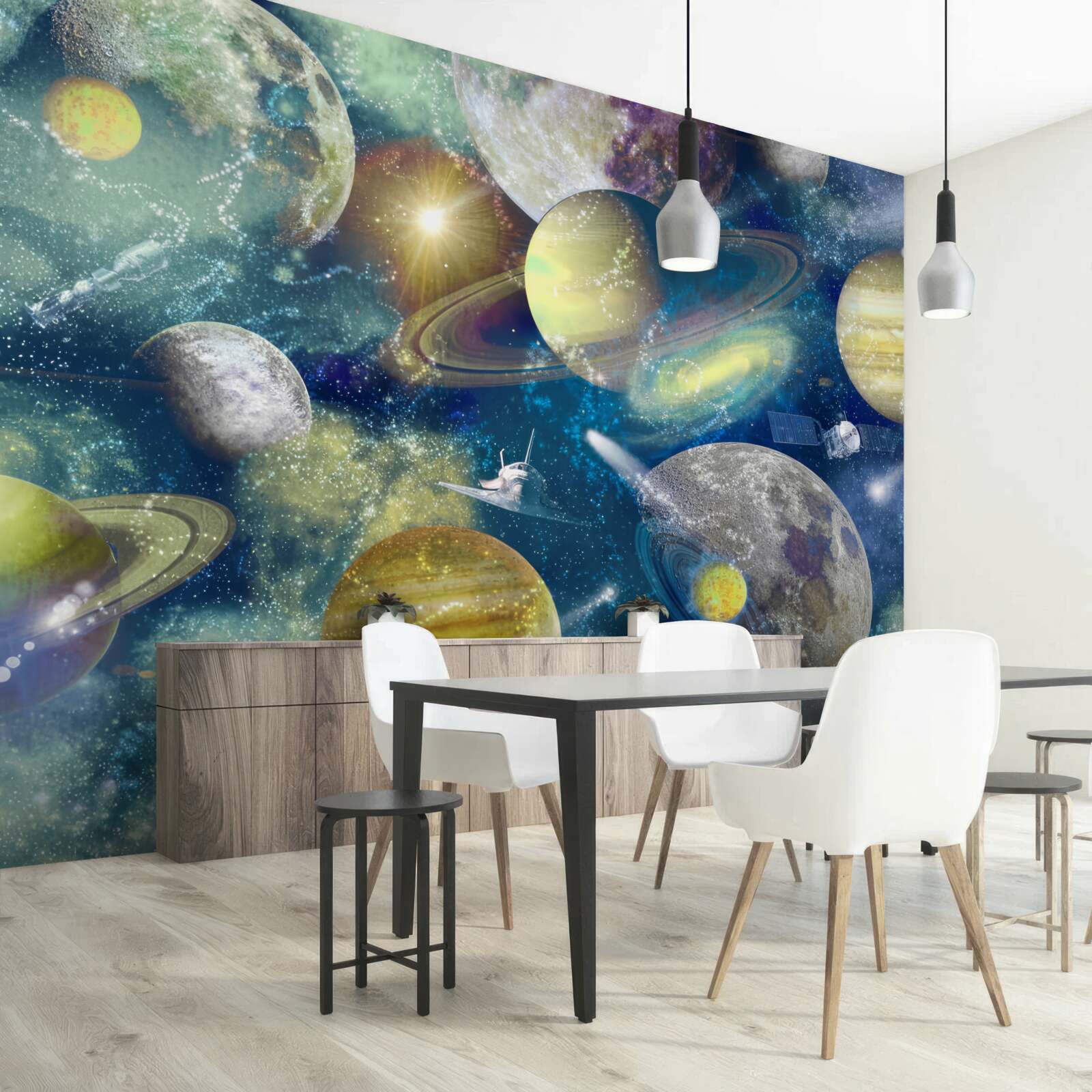 Fototapeten Astronaut vor dem Hintergrund verschiedener Planeten im Weltraum