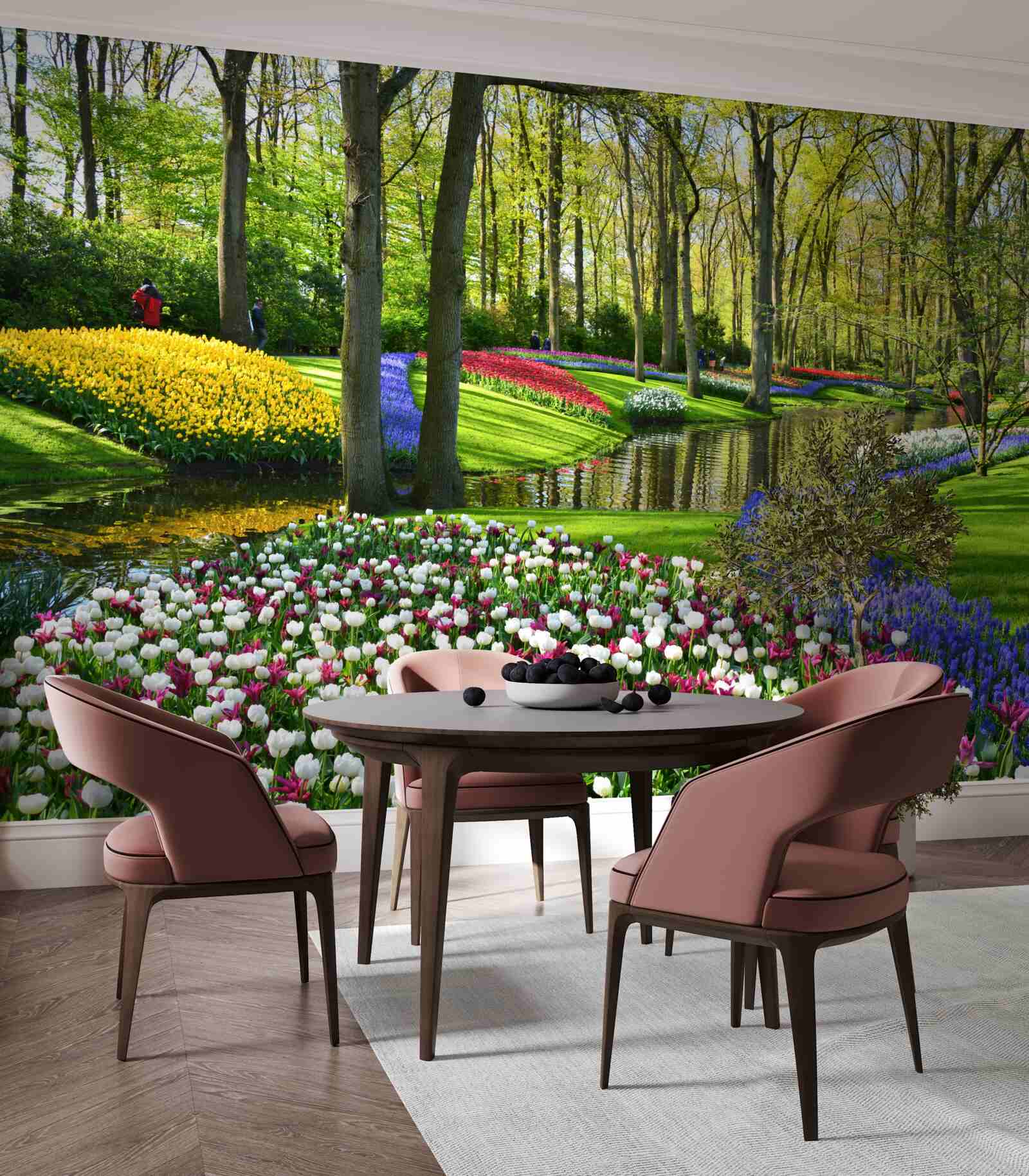 Fototapeten Ein toller Weg mit Tulpen in der Nähe von Wasser