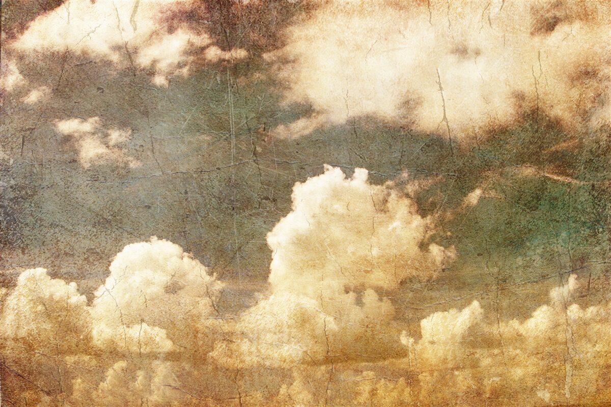 Fototapeten Wolken voller Herbstregen